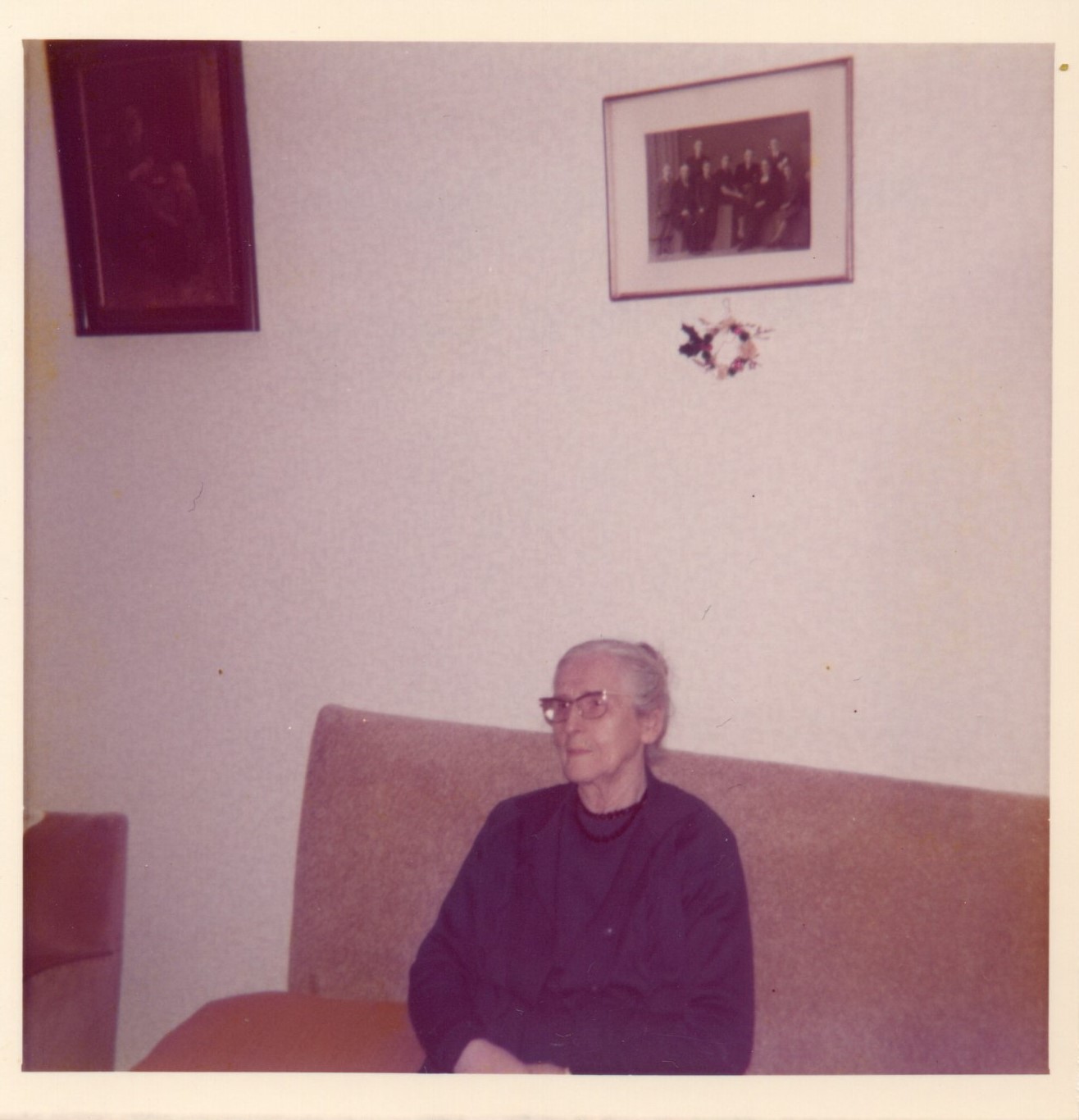 Klik voor foto in apart venster oma_luijten.jpg